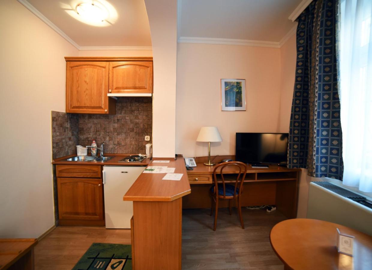 מישקולץ Hotel Pannonia מראה חיצוני תמונה