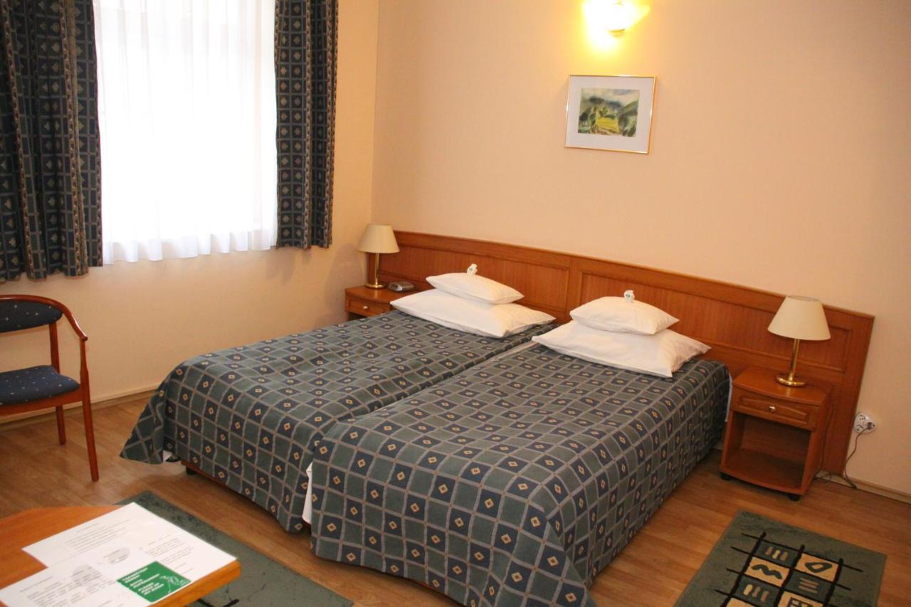 מישקולץ Hotel Pannonia מראה חיצוני תמונה
