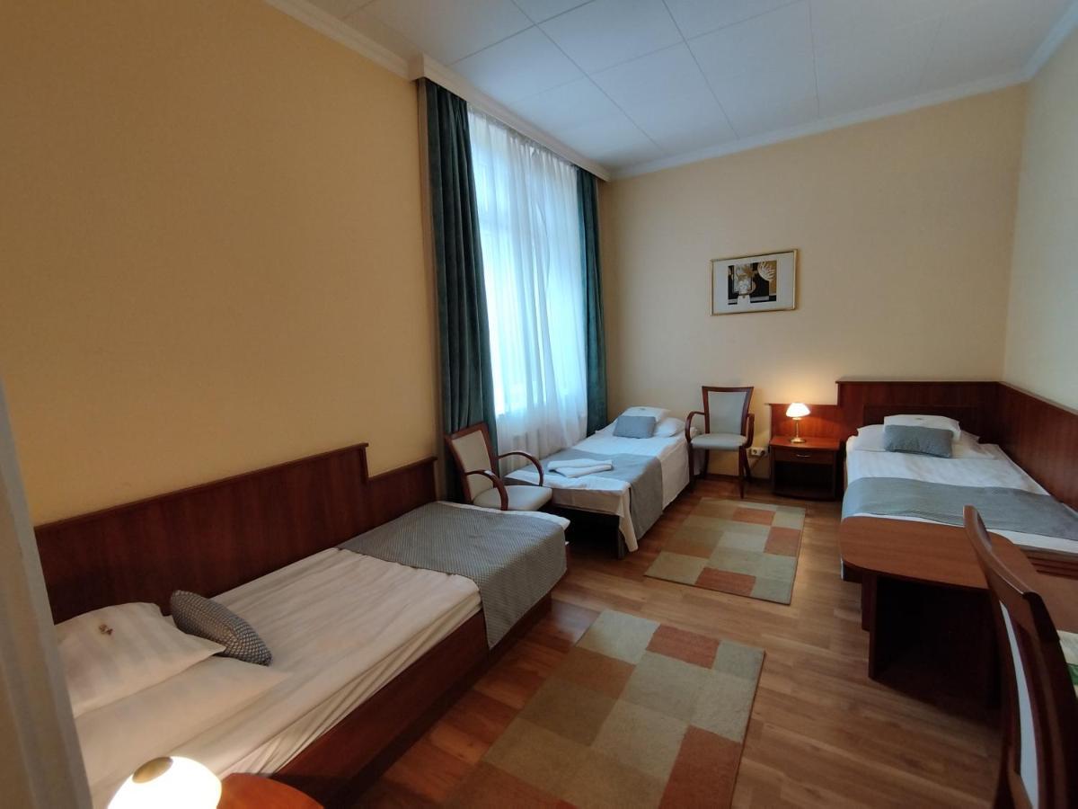 מישקולץ Hotel Pannonia מראה חיצוני תמונה